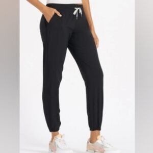 Vuori Women's Weekend Jogger in Black XS NWT